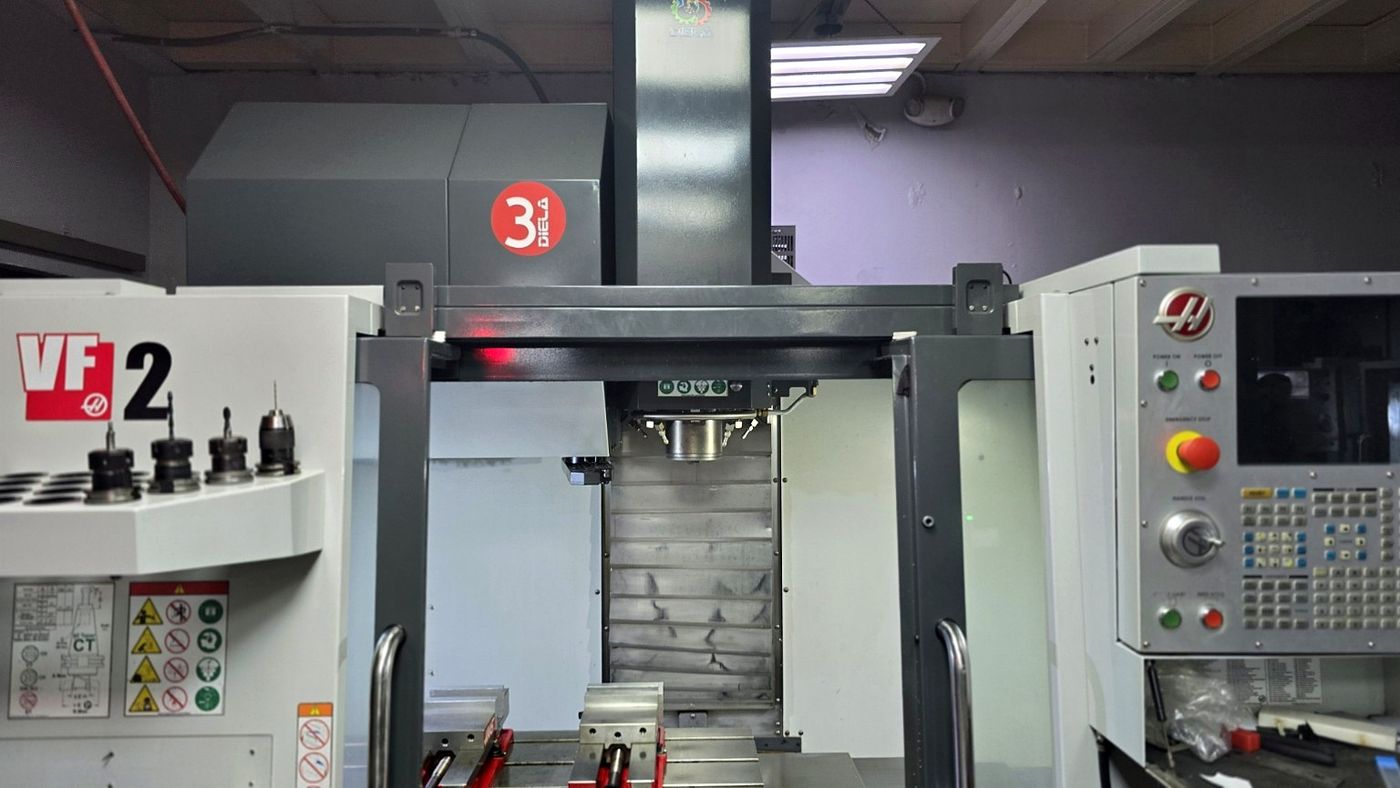 Haas VF-2